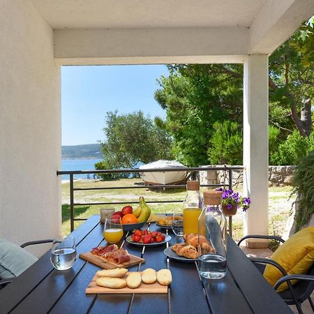 Malako Family Apartments Селине Екстериор снимка