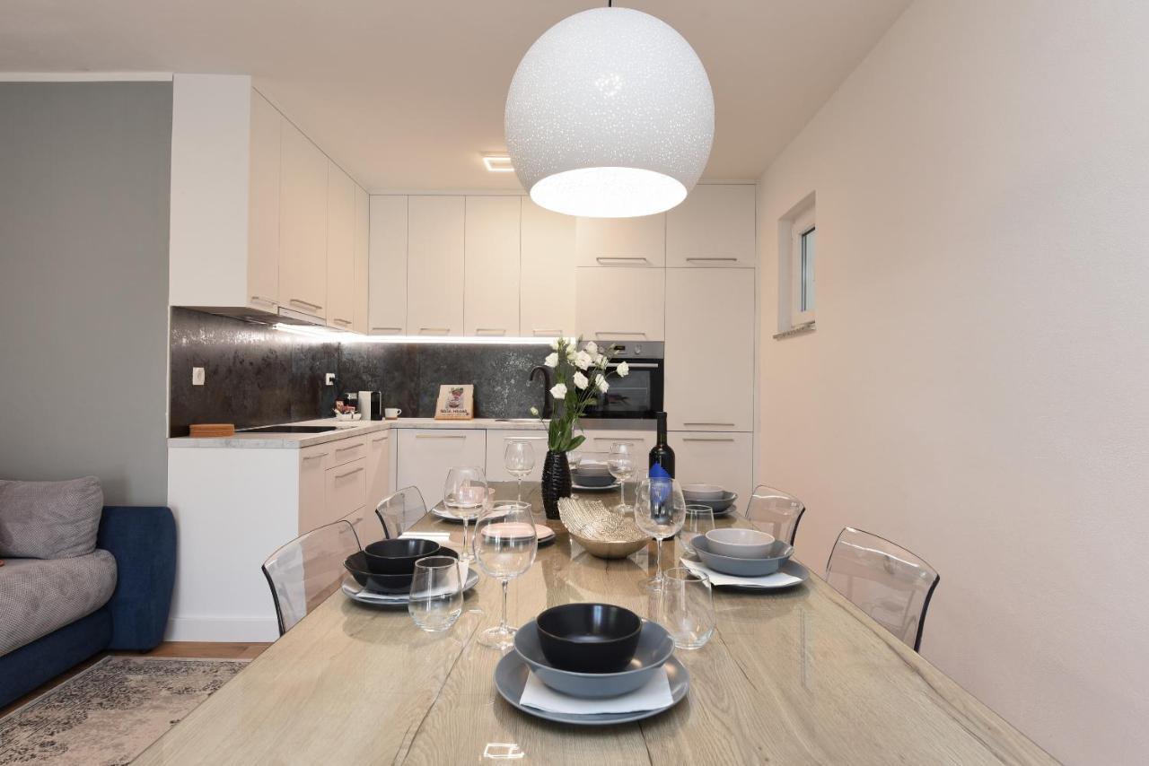 Malako Family Apartments Селине Екстериор снимка