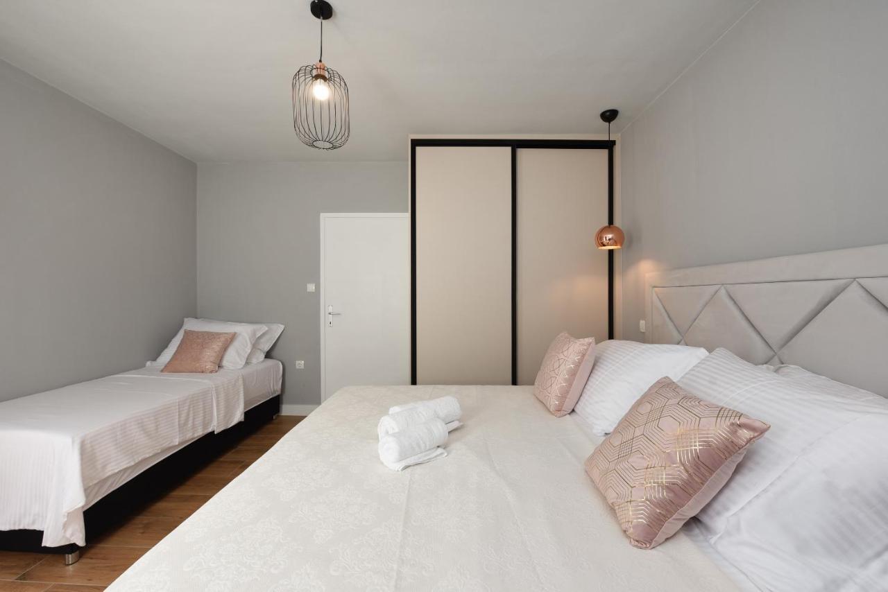 Malako Family Apartments Селине Екстериор снимка