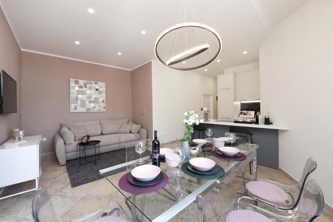 Malako Family Apartments Селине Екстериор снимка