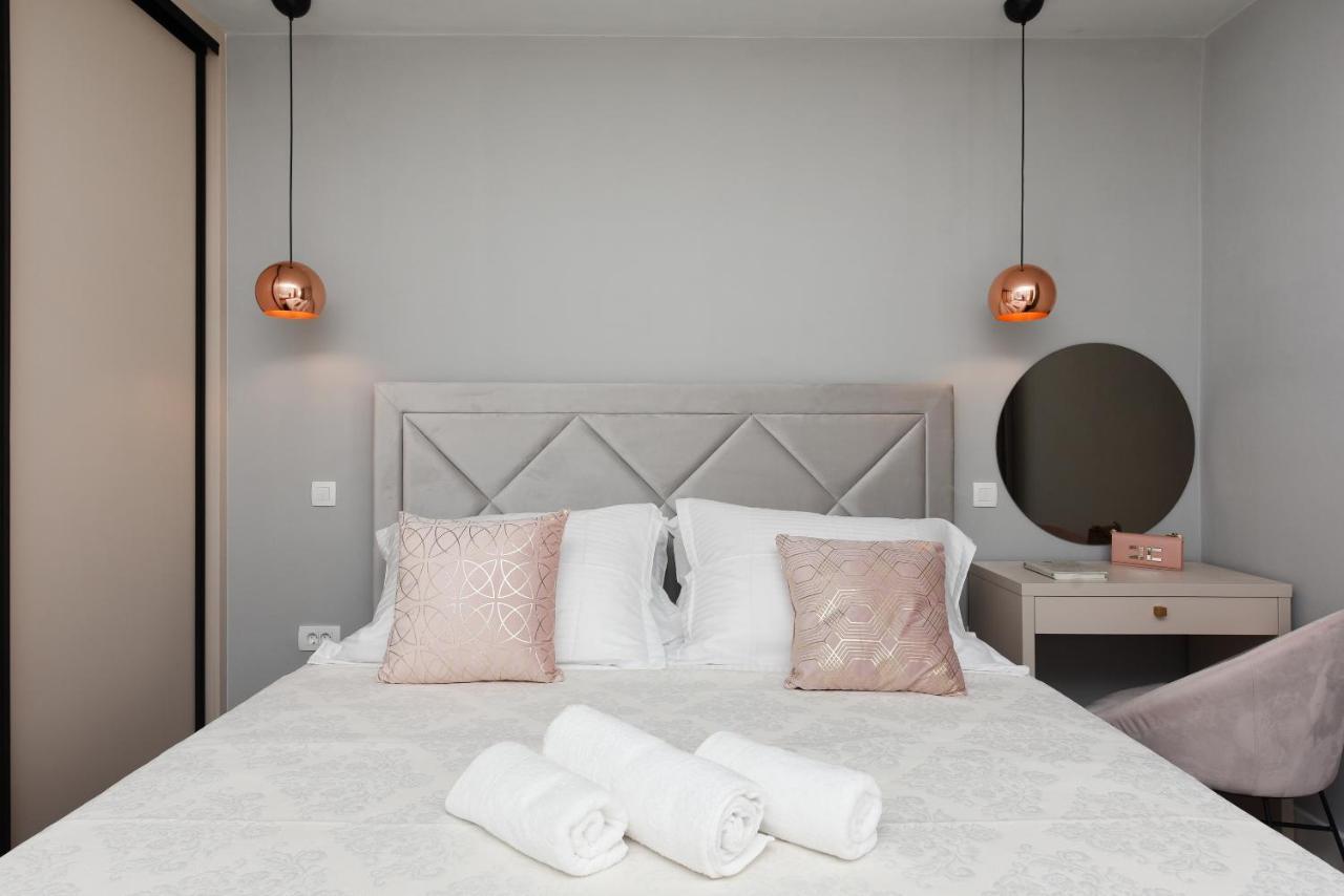 Malako Family Apartments Селине Екстериор снимка