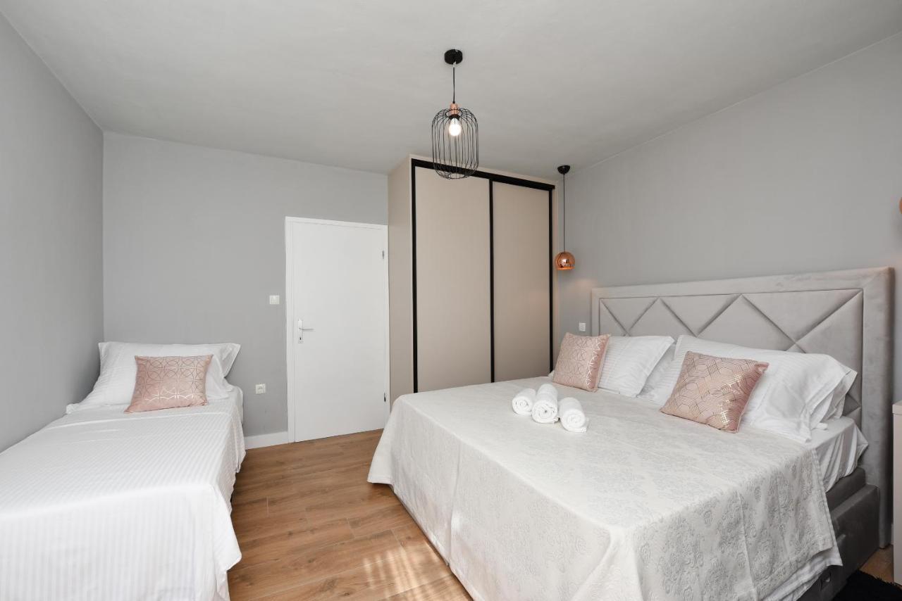 Malako Family Apartments Селине Екстериор снимка